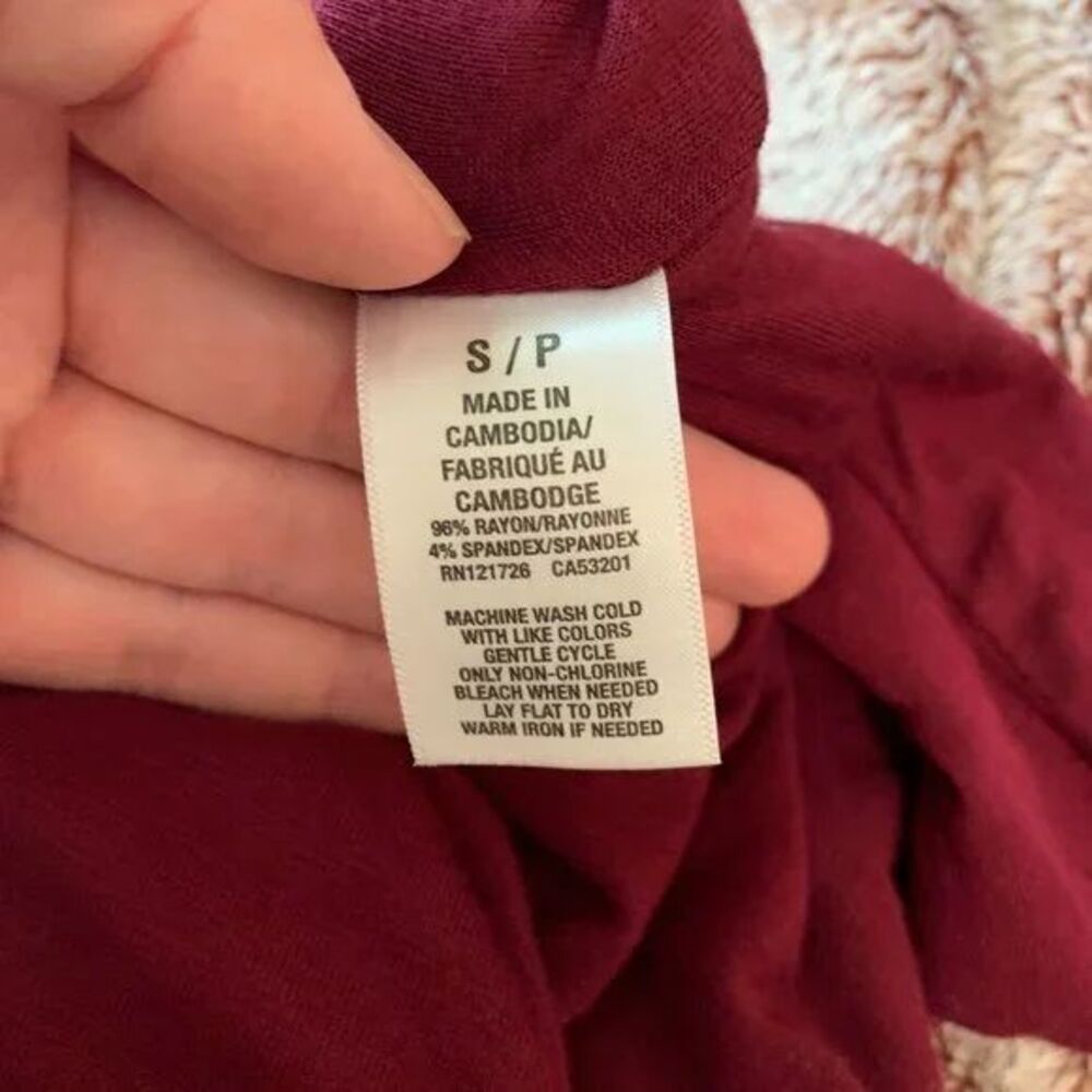Aeropostale Womens Small Bodysuit Burgundy Sleeveless Halter Tank Top Basic Snap - Picture 4 of 6
